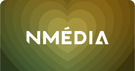 Logo de Nmédia entouré de plusieurs cœurs.